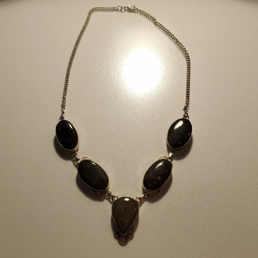 Vintage Necklace - Picture 1 of 9